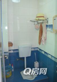 地铁口物业 自住4房 新华中学学位 送天台花园